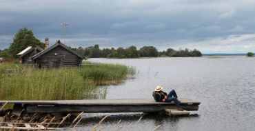 Karelisches Dorf bei der Kajaktour
