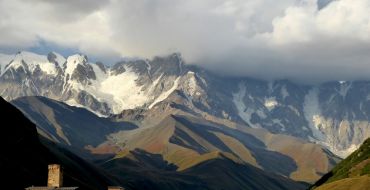 Mt. Schchara in Wolken