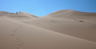 Dünenwanderung in der Gobi