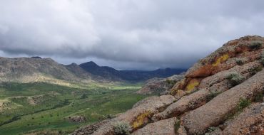 Trekking in der Mongolei. Khogno Khan Berge