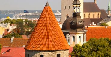 Altstadt Tallins mit Hafen