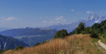 Aussichtsreicher Wanderweg