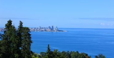 Batumi von weitem